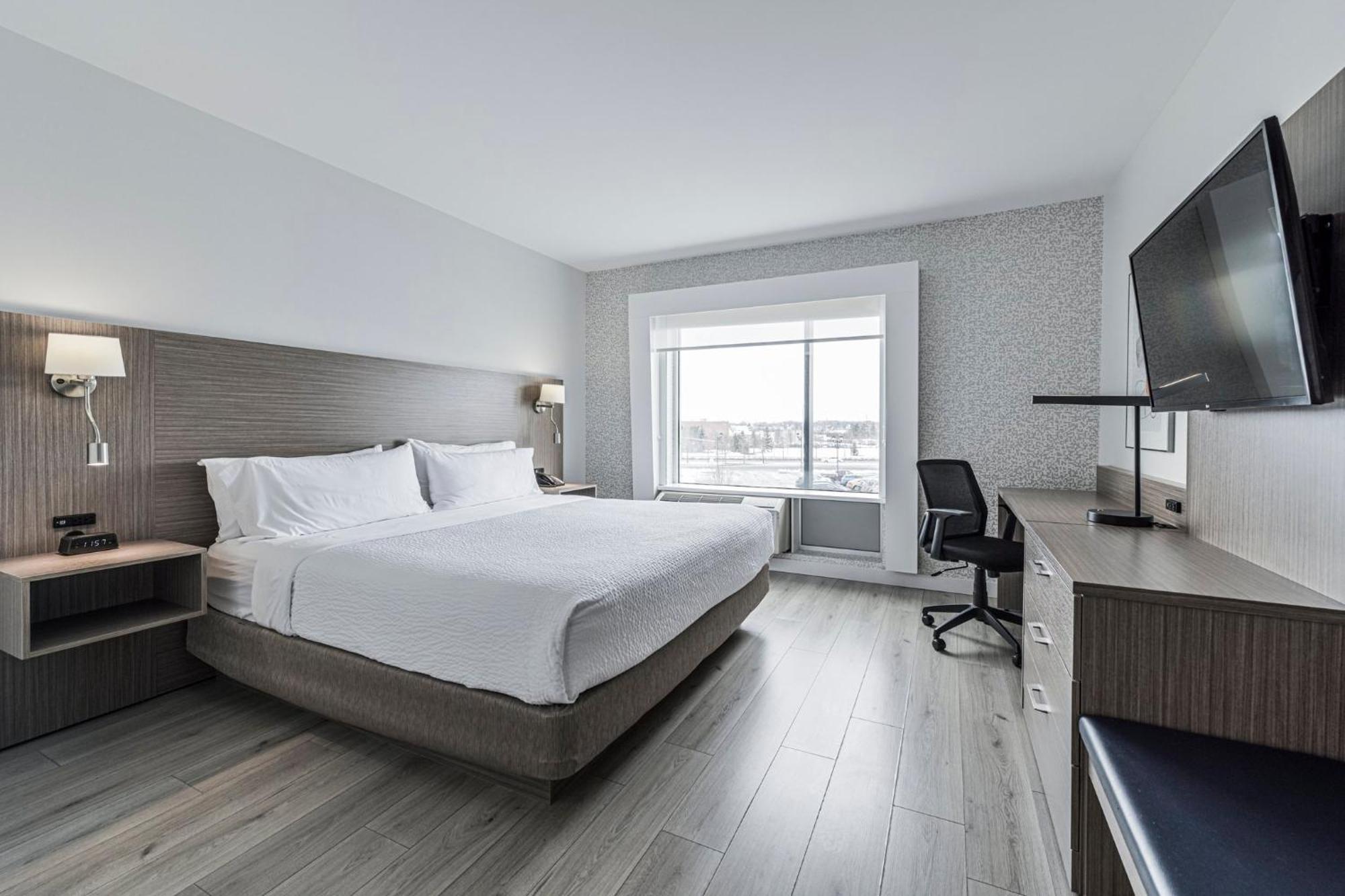 Holiday Inn Express Hotel & Suites Saint - Hyacinthe By Ihg Saint-Hyacinthe Exterior foto