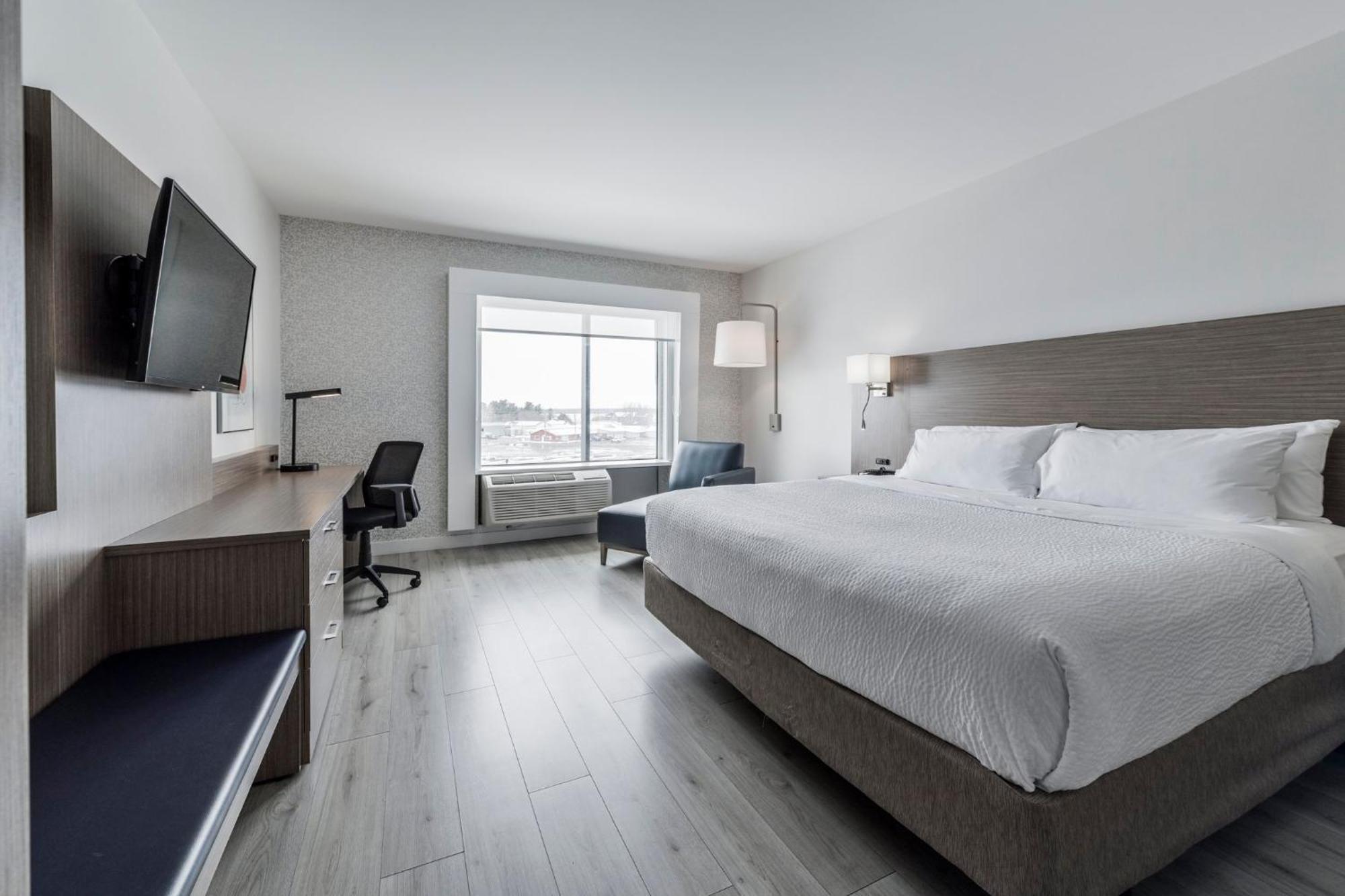 Holiday Inn Express Hotel & Suites Saint - Hyacinthe By Ihg Saint-Hyacinthe Exterior foto