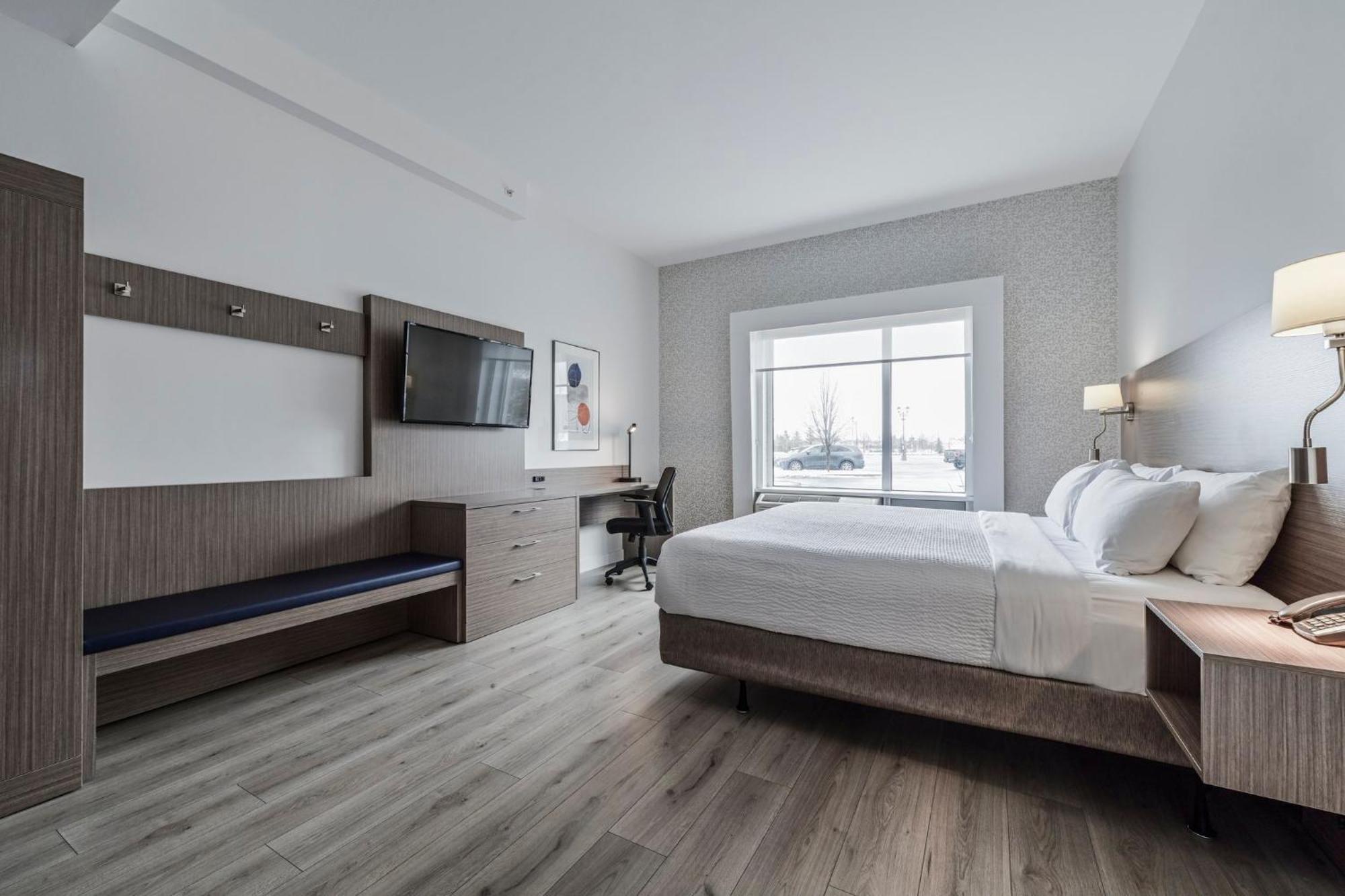 Holiday Inn Express Hotel & Suites Saint - Hyacinthe By Ihg Saint-Hyacinthe Exterior foto