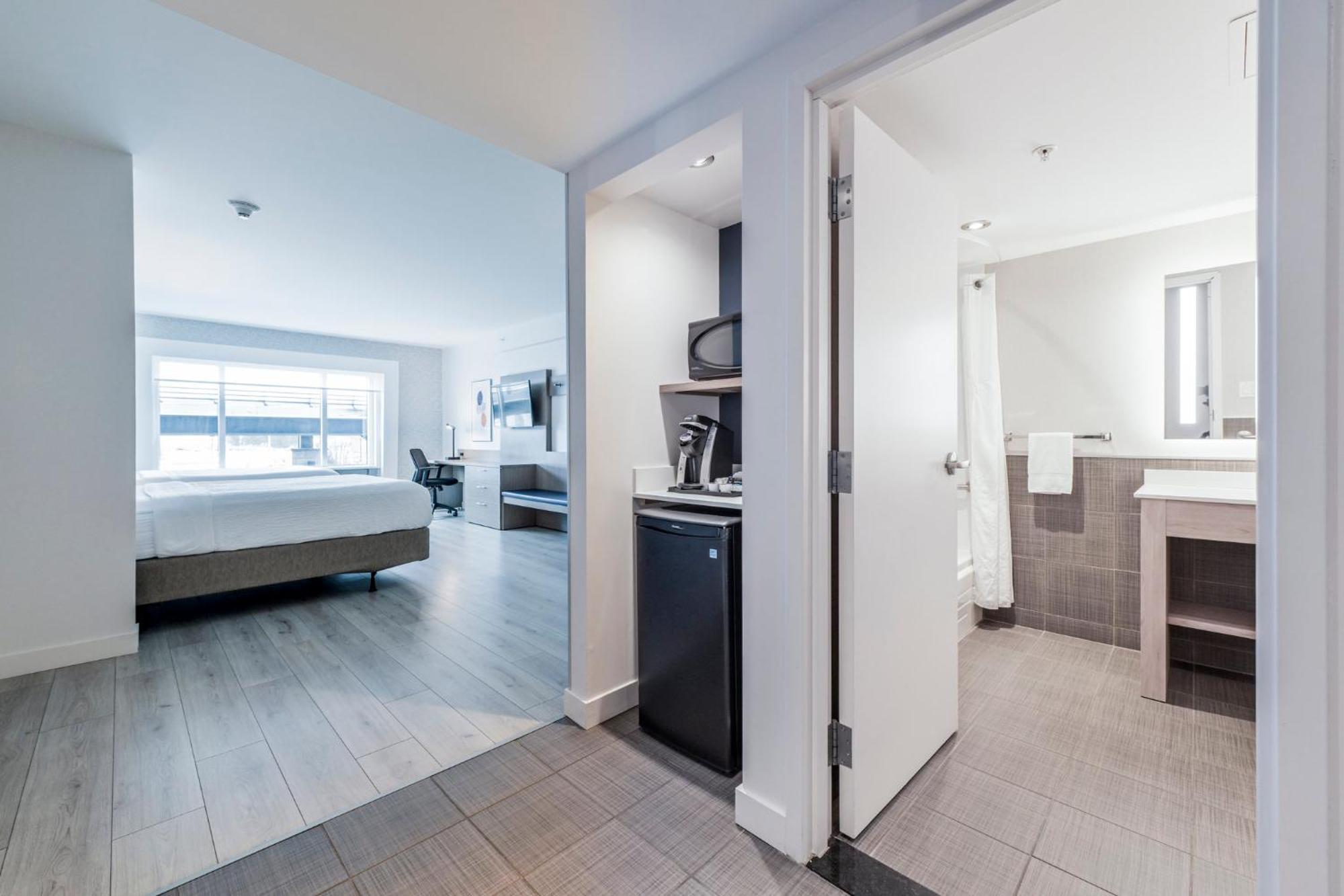Holiday Inn Express Hotel & Suites Saint - Hyacinthe By Ihg Saint-Hyacinthe Exterior foto