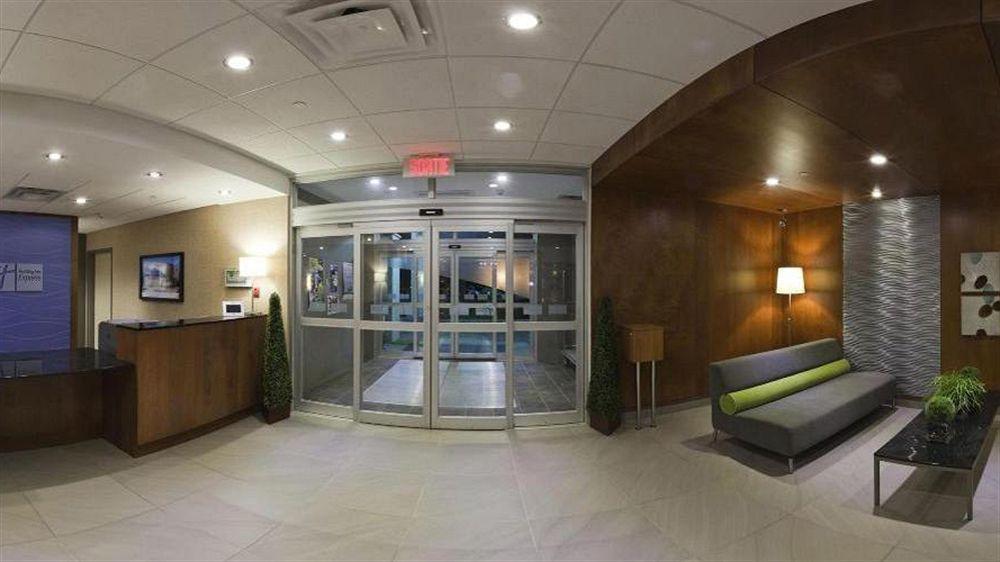 Holiday Inn Express Hotel & Suites Saint - Hyacinthe By Ihg Saint-Hyacinthe Exterior foto